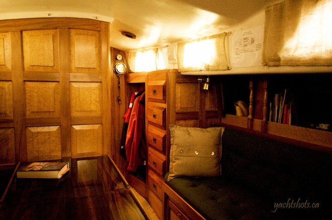 Below decks aboard Moonlight Mistress, July 16, 2010. The vintage Hughes 38 provides a comfortable respite from the rigours of the Lake Ontario 300. SAIL-WORLD.com/Jeff Chalmers (PORT CREDIT, Ont) - Lake Ontario 300 -  Jeff Chalmers © Jeff Chalmers